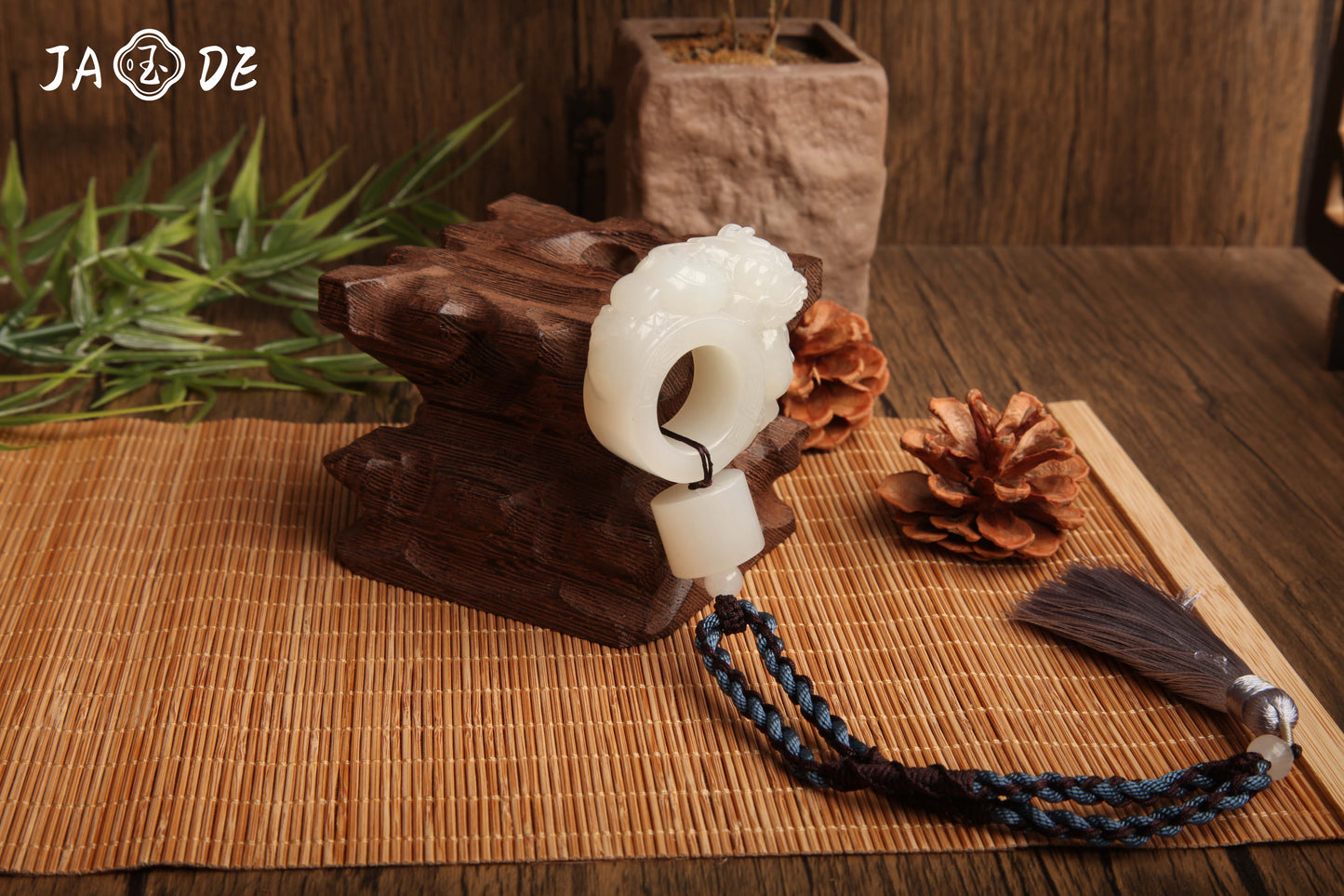 Jade Dragon Thumb Ring | Unique Jade™