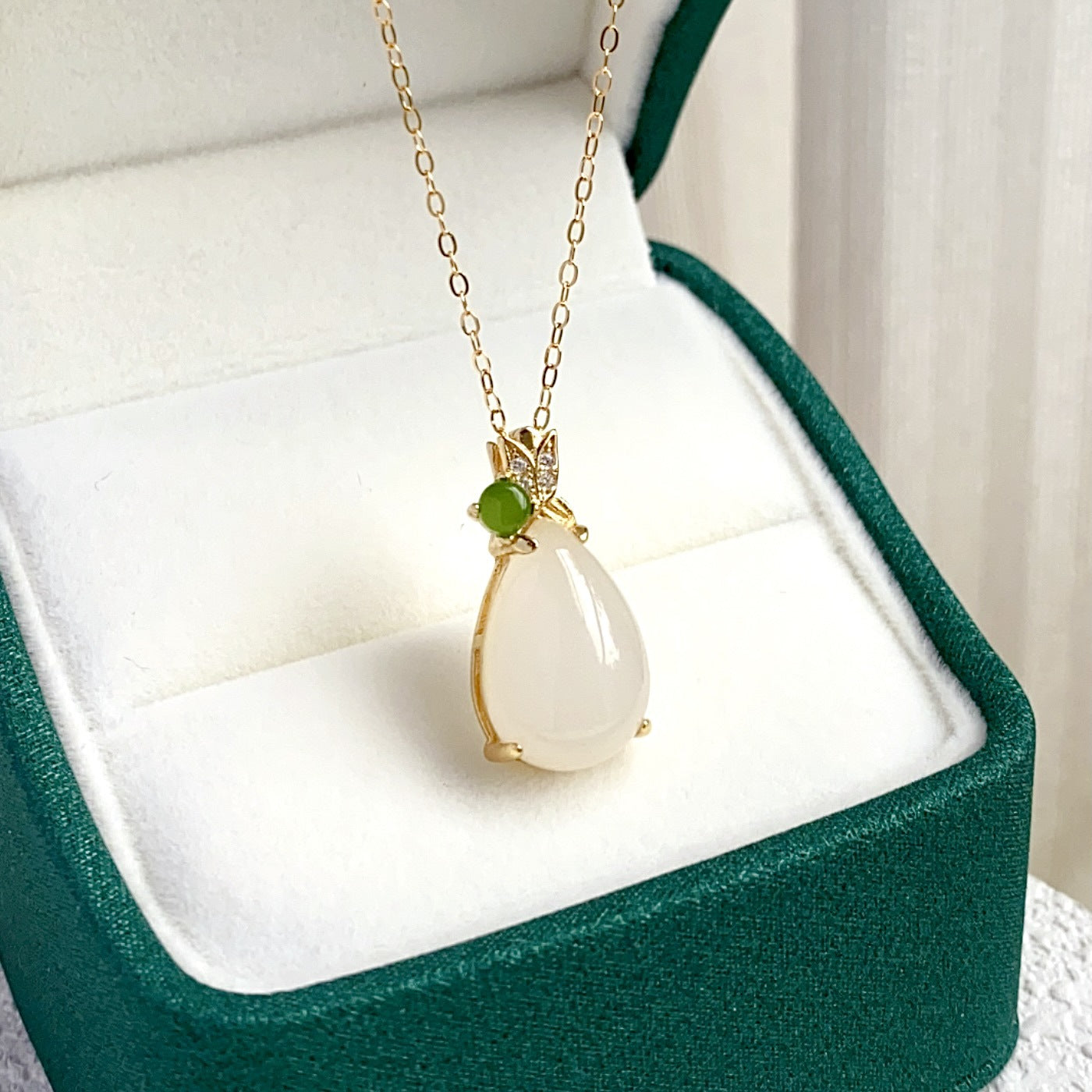 Hetian White Jade Waterdrop Pendant
