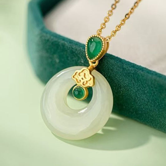 Hetian Jade “Ping An Kou” Pendant – Classic Protection Amulet (For Women)