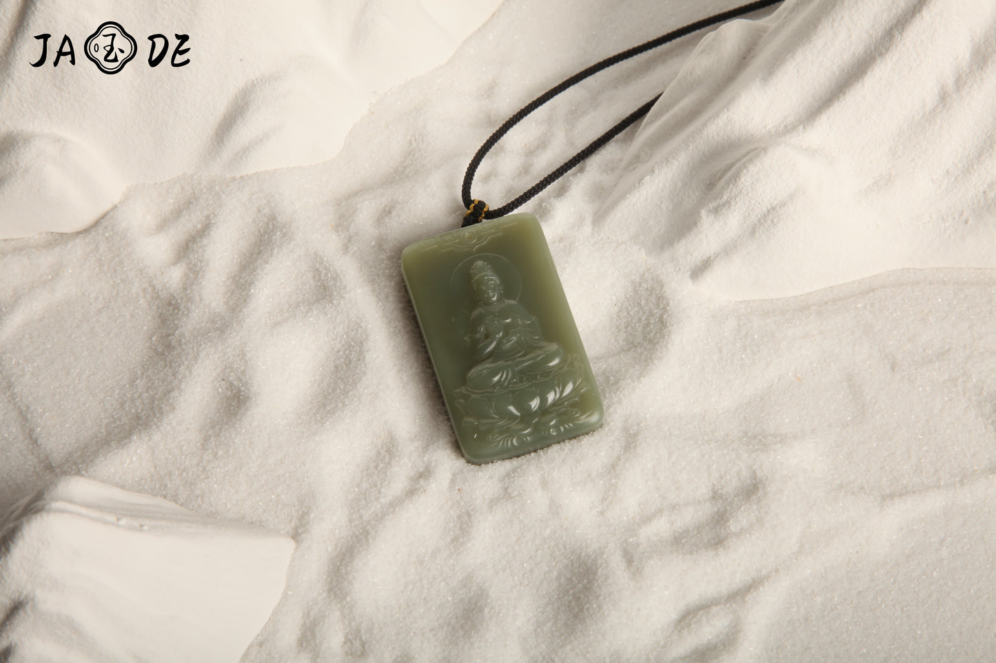 Jade Guanyin pendant | Unique Jade™