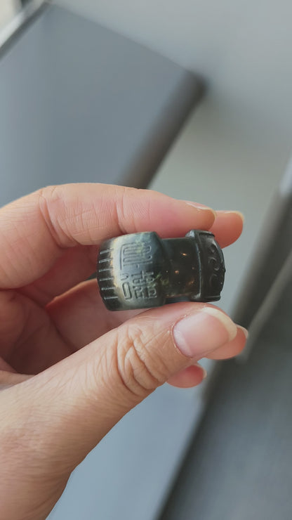 Antique Carved Jade Thumb Ring - Green Nephrite with “Fu Shou” Blessings in Seal Script, Collector‘s Piece