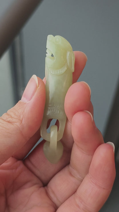 Dragon Tooth Pendant, One-Piece Interlocking Loop Craft, 12.5g Nephrite Jade, Chinese Dragon Talisman